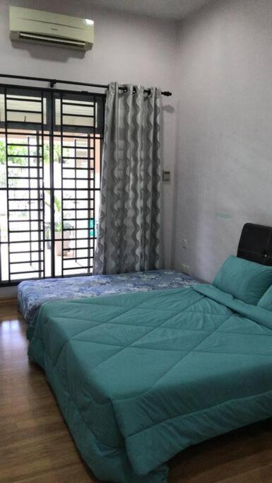 Terrace House Near Stulang Laut Ciq Midvalley Ksl For 7Pax Johor Bahru Kültér fotó