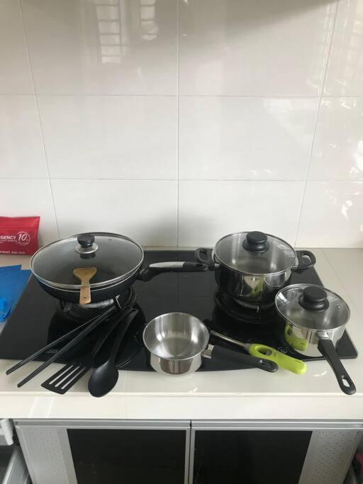 Terrace House Near Stulang Laut Ciq Midvalley Ksl For 7Pax Johor Bahru Kültér fotó