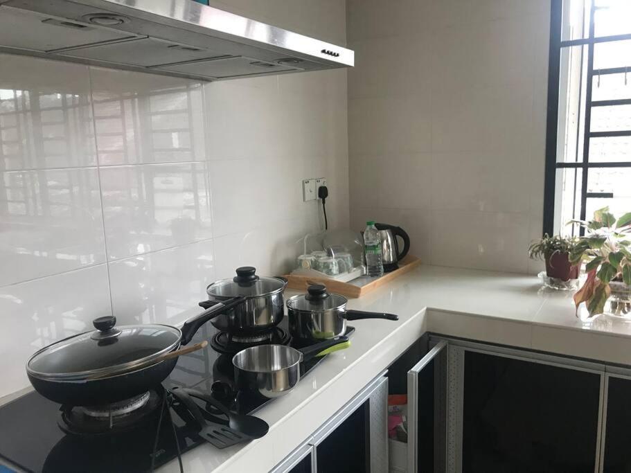 Terrace House Near Stulang Laut Ciq Midvalley Ksl For 7Pax Johor Bahru Kültér fotó