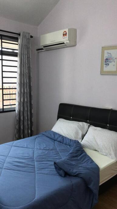 Terrace House Near Stulang Laut Ciq Midvalley Ksl For 7Pax Johor Bahru Kültér fotó