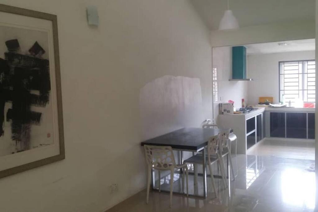 Terrace House Near Stulang Laut Ciq Midvalley Ksl For 7Pax Johor Bahru Kültér fotó