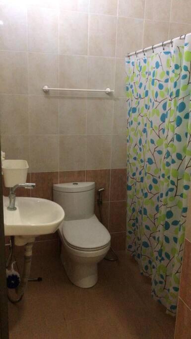 Terrace House Near Stulang Laut Ciq Midvalley Ksl For 7Pax Johor Bahru Kültér fotó